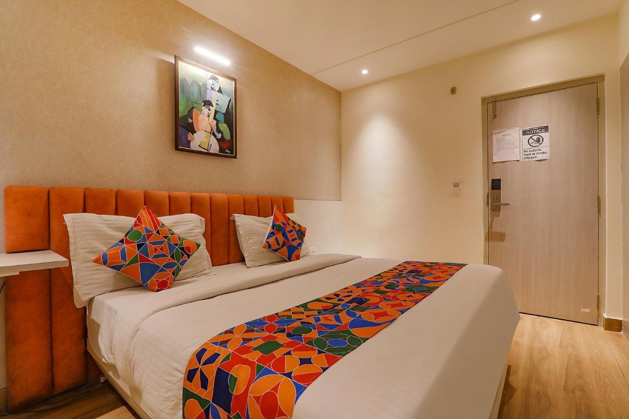 Super Townhouse Geetraj Near Shalimar Gateway Lucknow Exterior foto