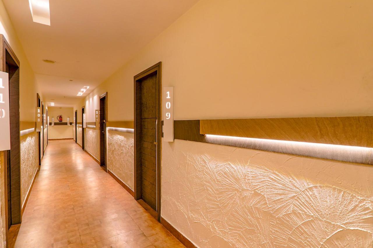 Super Townhouse Geetraj Near Shalimar Gateway Lucknow Exterior foto