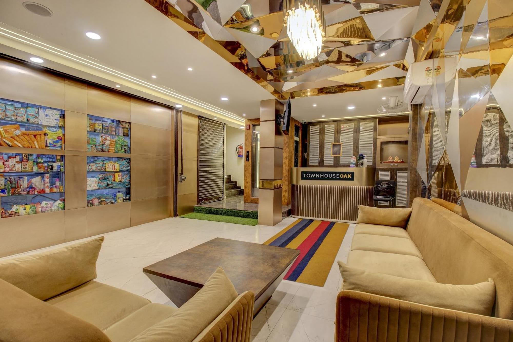 Super Townhouse Geetraj Near Shalimar Gateway Lucknow Exterior foto